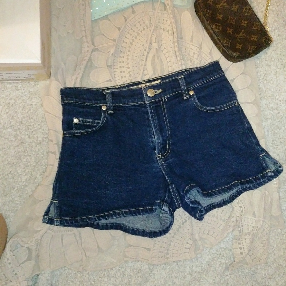 Vintage high waisted jean shorts